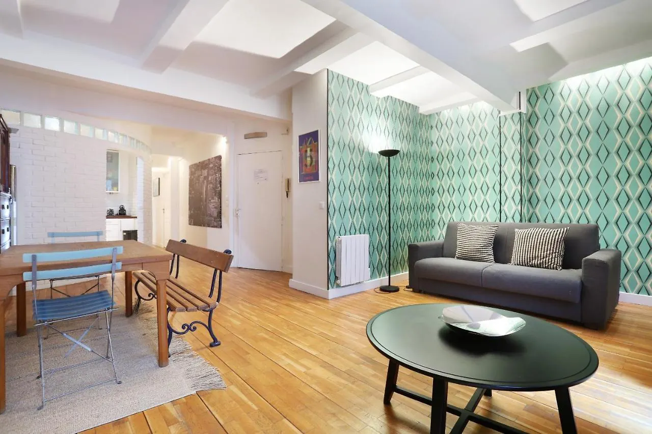 Sublime Appartement Bld Saint Germain Paris